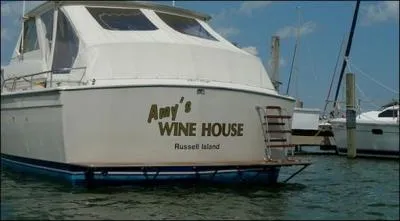 Regardez bien la photo et dites-moi de quelle nationalit tait cette artiste !