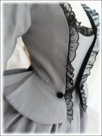 Comment appelle-t-on alors ce vtement ?