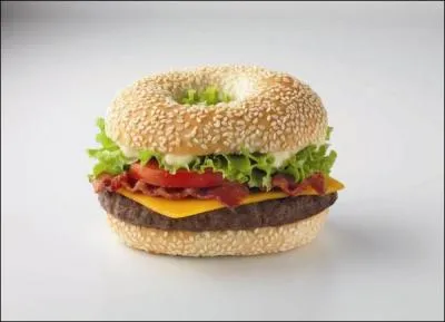 Autre gamme de sandwiches chez Mc Donald. Les...