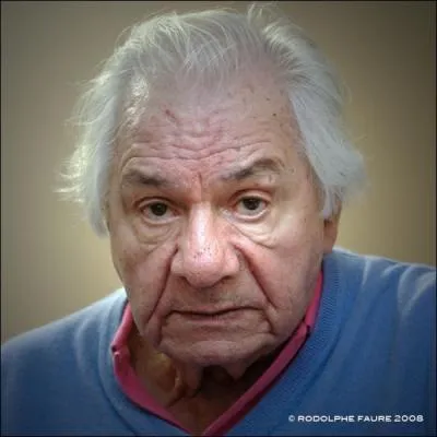 Michel Galabru dans la srie des Gendarmes de St Tropez tait :