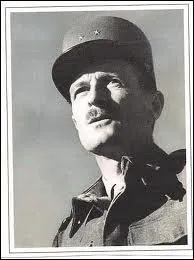 Cette figure mythique de la France Libre trouva la mort dans un accident d'avion alors qu'il effectuait une visite d'inspection au Sahara, c'est :