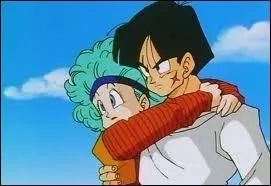 Comment s'appelle son premier petit ami ?