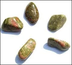 Quel est le nom de cette pierre ?