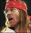 Quel est le nom du chanteur du groupe Guns n' Roses ?