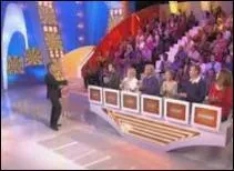 Combien de candidats se présentent en début d'émission pour devenir le challenger du jour ?