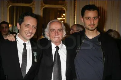 Ces frres sont trs apprcis du public franais. Ce sont les frres Elmaleh, prnomms Gad et ?