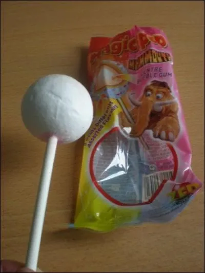Nous appelons ce bonbon une couille de...