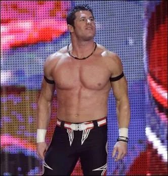 Quelles superstars ne sont pas sur l'image ?