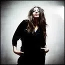 La chanteuse Izia est la fille de ...