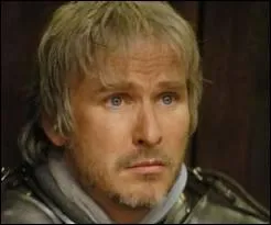 Quel fruit Perceval est-il en train de manger lorsqu'il dit le message cod  Lancelot ?