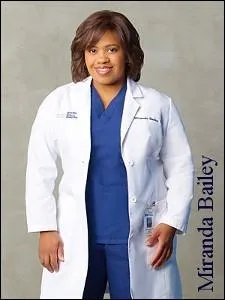 Comment s'appelle l'infirmer avec qui Miranda va sortir ?