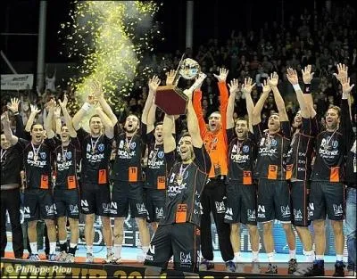 Quelle ville du sud de la France est devenue championne de France 2012 de Ligue 1 (football) ?