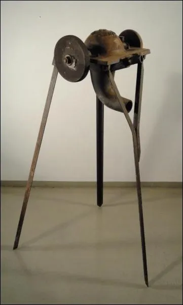 C'est un outil  pattes de ?