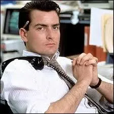 Encore calme et pos alors, ce jeune homme, hros entre autres d'une srie TV  succs, se prnomme Charlie et est le fils de ?