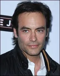 Voici une photographie d'Anthony, le clbre fils du trs clbre... ?