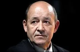 Qui est le ministre de la Dfense ?