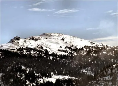 La deuxime montagne de la chane du Rif s'lve  2150 m et se trouve au cur du parc national de Talassemtane. Quel est son nom ?