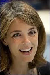 Julie, cuisinire sympathique  la tlvision, est la fille de ?