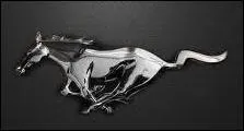 Ce cheval au galop se trouve sur le logo de quel modle ?