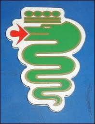 Ce serpent vert apparaît sur le logo de quelle marque ?