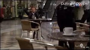 Comment finit la scne du dernier pisode de la saison 3 ?