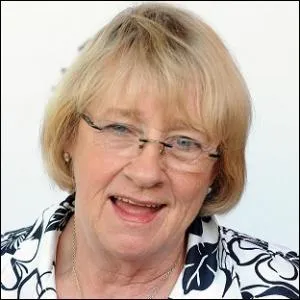 Qui jouait le rle de Karen McCluskey ?