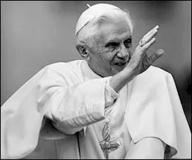 N en Allemagne en 1927, il devient pape en 2005. C'est... c'est...