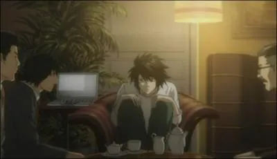 Episode 11 : 'Kira' a fait parvenir des vidos  une chane tl. L pendant une discussion dit qu'il trouverait quelque chose trs vexant. De quoi s'agit-il ?