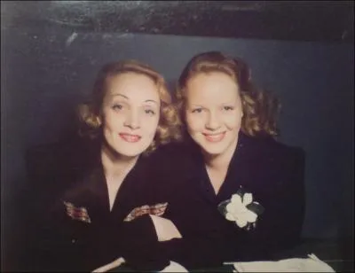 La fille de Marlne Dietrich, star de cinma, ici en photo avec sa clbre mre, se prnomme ?