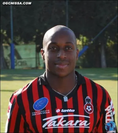 Joueur de football international burkinab, ayant volu quatre saison  l'OGC Nice. Habib...