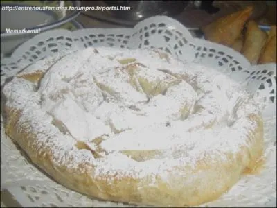 Quel est ce plat raffin semblable et rival de la pastilla mais en forme de spirale ?