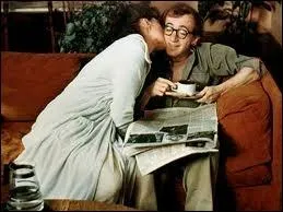 En 1977,  Annie Hall  marque la fin de la priode purement burlesque dans la filmographie de Woody Allen. Qui est l'actrice qui tient le rle-titre ?