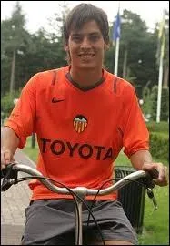 Qui est ce footballeur ?