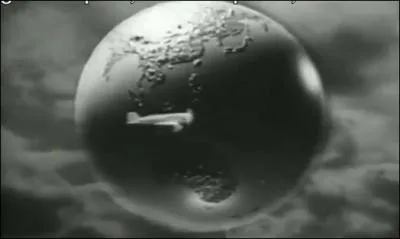 Qui tourne autour du globe ?