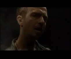 ''Aussi vrai que de loin je lui parle / J'apprends tout seul à faire mes armes / Aussi vrai qu'j'arrête pas d'y penser / Si seulement je pouvais lui manquer''