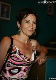 Quelle est cette chanteuse franaise, connue par son titre 'C'est la ouate' ?