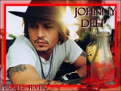 tant jeune, il a rejoint un groupe de rock  The Flame , qui s'est alors appel :