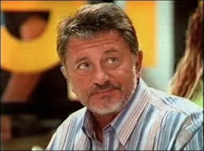 Au tout dbut de la Srie qui est directeur des tudes ?