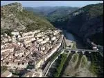 La ville d'Anduze (Gard) est clbre pour ...