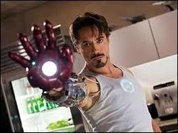 Lequel de ces 3 personnages est le vrai acteur ?