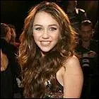 Dans quelle s�rie joue-t-elle ?