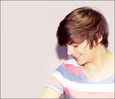 Qui est-il ? Quel est son nom complet ?