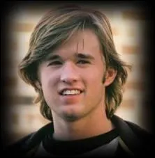 J'ai jou dans 'Sixime sens' aux cts de Bruce Willis. Qui suis-je ?