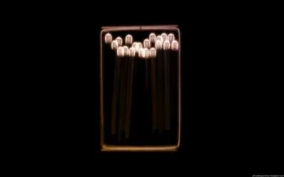 Nous servons pour allumer les cigarettes. Quels objets sommes-nous ?