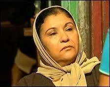 Comment s'appelle sa mre ?