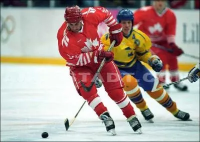 Le sport officiel de ce pays est le...