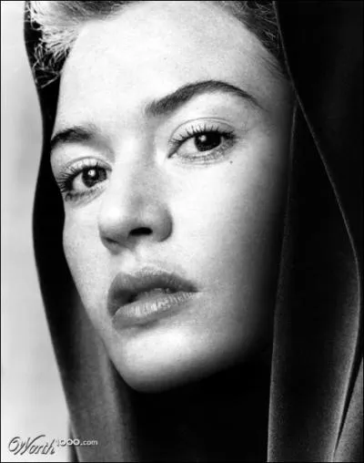 Non, elle ne joua pas dans  Le nom de la rose , mais elle fut nue dans  Titanic  !