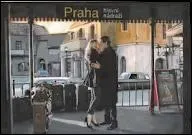 Dans la saison 3, Chuck et Sarah se retrouvent  Prague. Que se passe-t-il ?