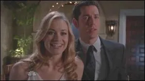 Dans la saison 4, qui empoisonne Sarah  la fte ?