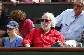 Il est l chaque anne. Qui est-ce ?